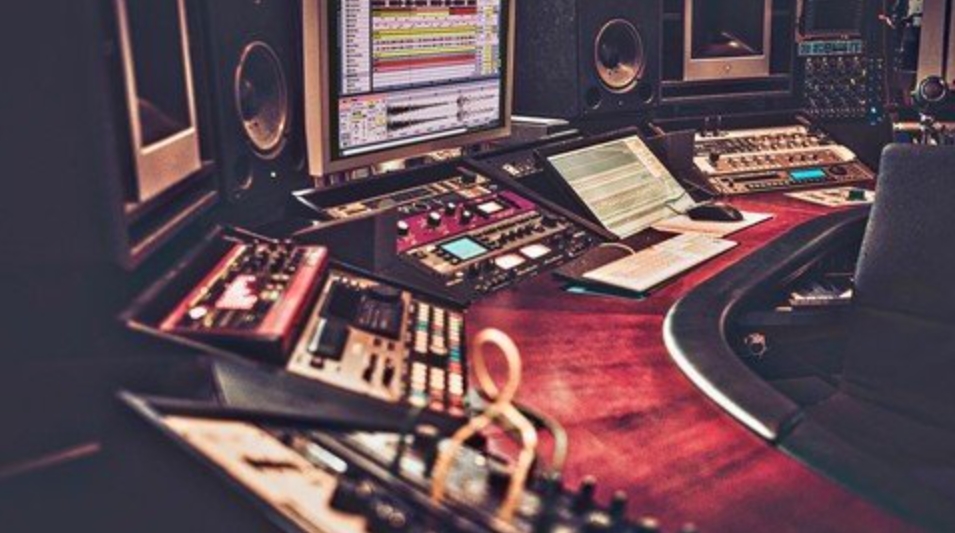 Udemy What Is Music Production? Learn The Skill Quickly [TUTORiAL]